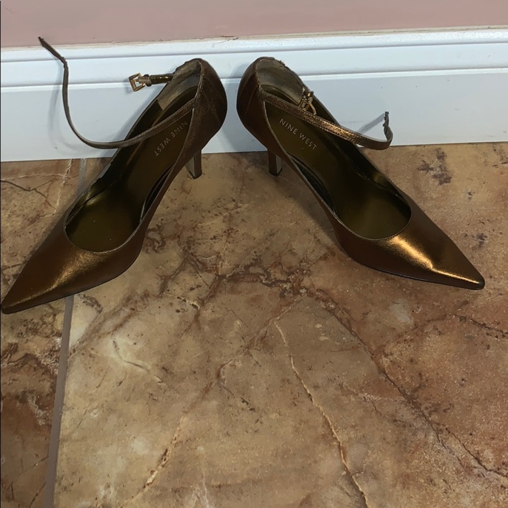 Bronze Nine West Heels!